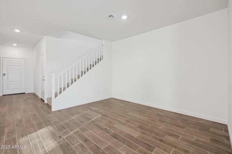 9-web-or-mls-26141-w-nancy-ln-lot-100-re