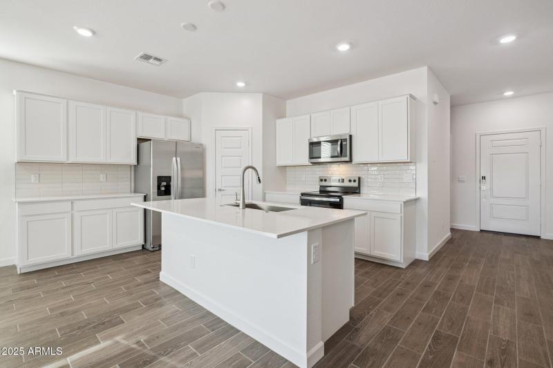 10-web-or-mls-26141-w-nancy-ln-lot-100-r