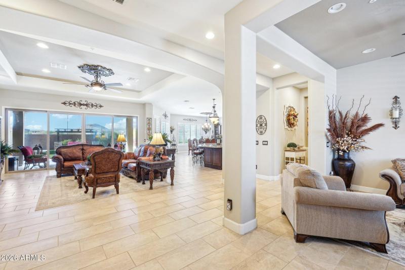 12-web-or-mls-N 129th Dr-012