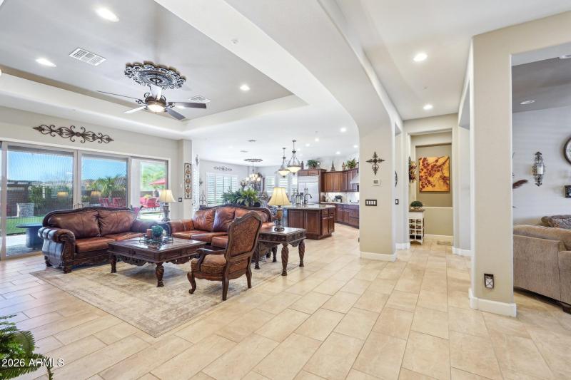 15-web-or-mls-N 129th Dr-015