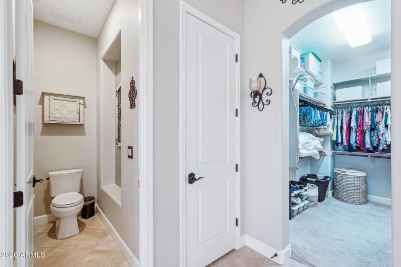 35-web-or-mls-N 129th Dr-035