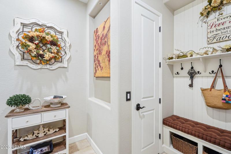 51-web-or-mls-N 129th Dr-051