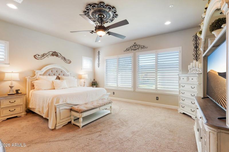 54-web-or-mls-N 129th Dr-054