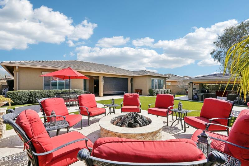 61-web-or-mls-N 129th Dr-061