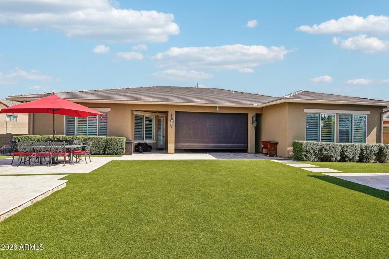 63-web-or-mls-N 129th Dr-063