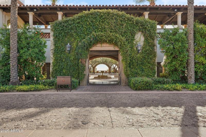 68-web-or-mls-N 129th Dr-904