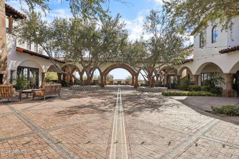 70-web-or-mls-N 129th Dr-906