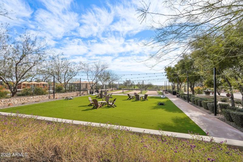 73-web-or-mls-N 129th Dr-909