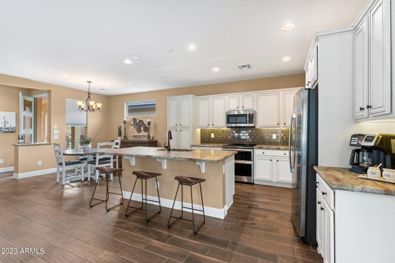 breakfast bar with seating