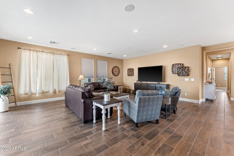 4456 Covered Wagon Trl