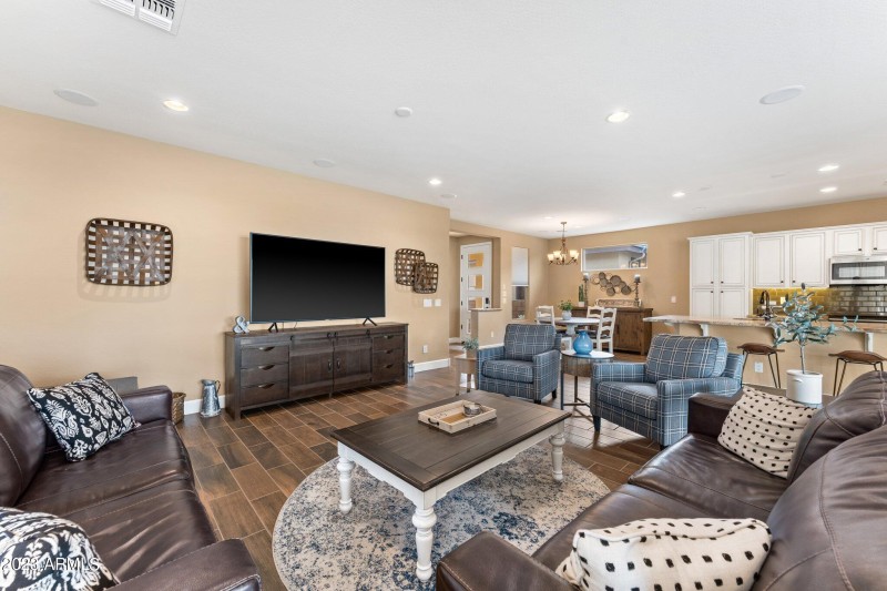 All furniture included