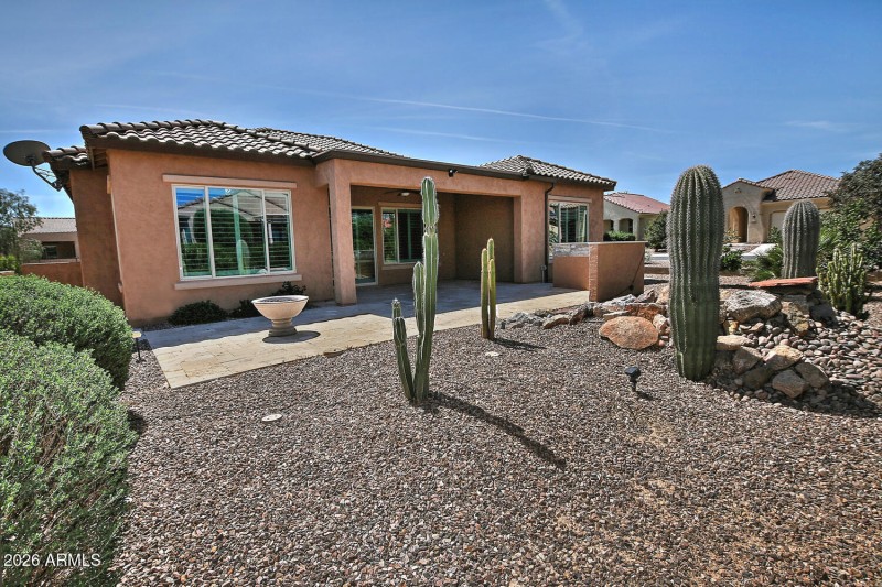 8180 W Silver Spring Way-large-004-018-R