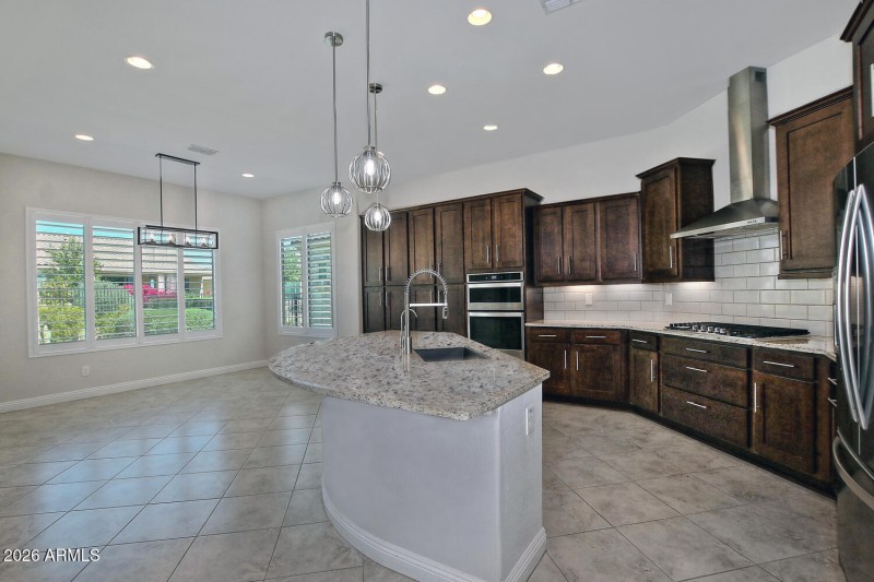 8180 W Silver Spring Way-large-010-037-K