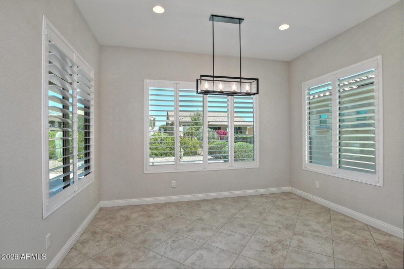 8180 W Silver Spring Way-large-011-027-D