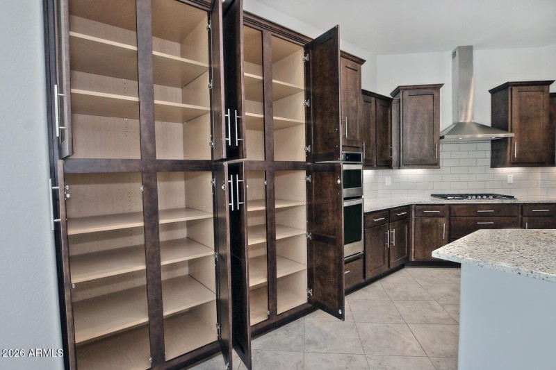 8180 W Silver Spring Way-large-019-043-S