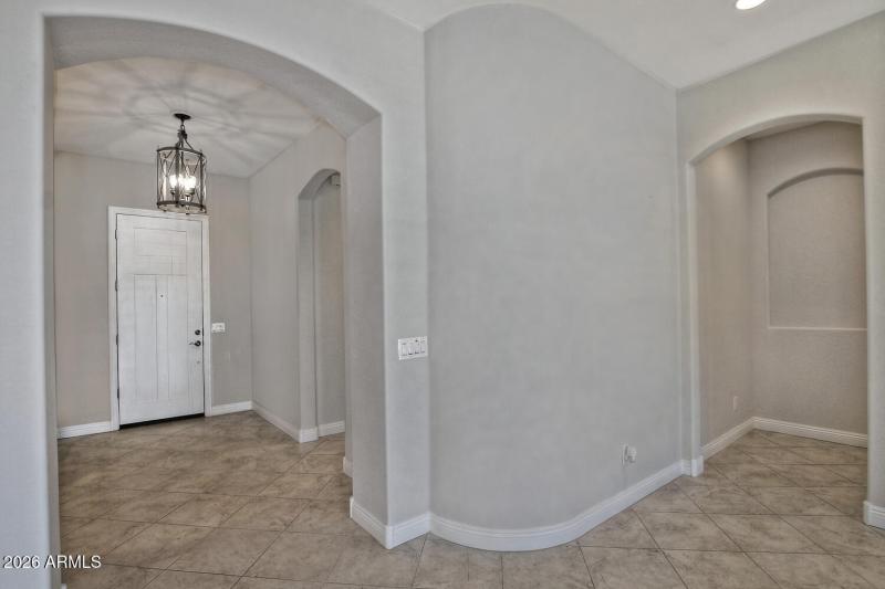 8180 W Silver Spring Way-large-025-053-E