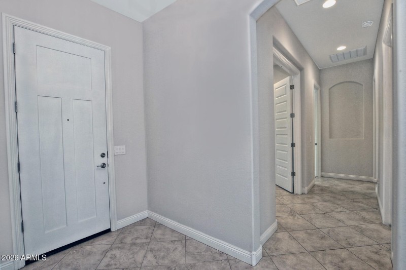 8180 W Silver Spring Way-large-035-012-S