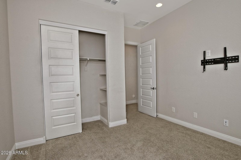 8180 W Silver Spring Way-large-039-015-B