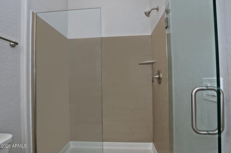 8180 W Silver Spring Way-large-041-014-F