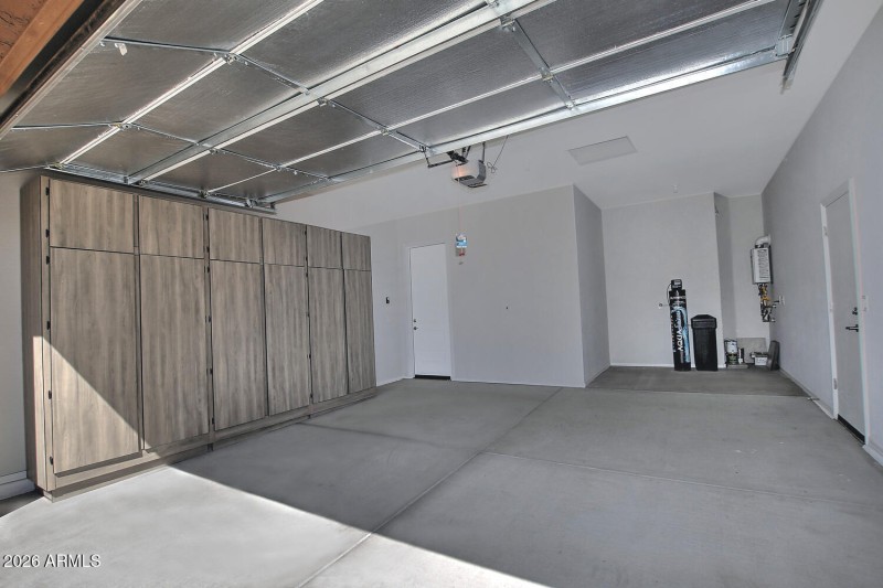 8180 W Silver Spring Way-large-047-008-I