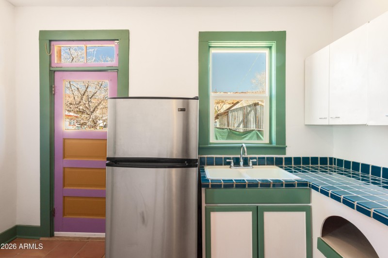 9) 68985-69bb560b061ab