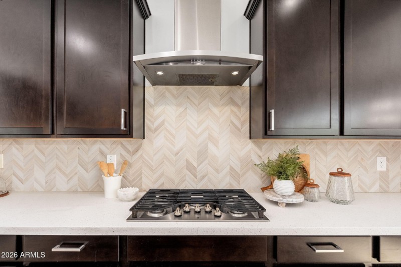 3413 E Crest Ln, 03-16 - 19