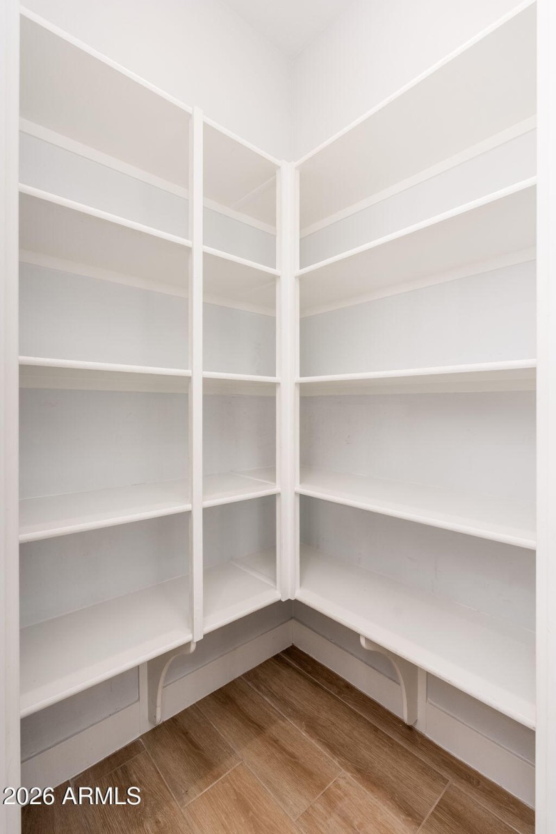 3413 E Crest Ln, 03-16 - 22