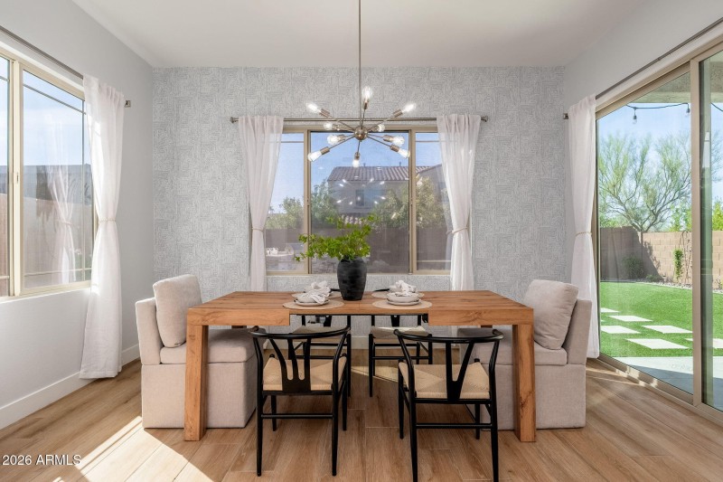 3413 E Crest Ln, 03-16 - 23