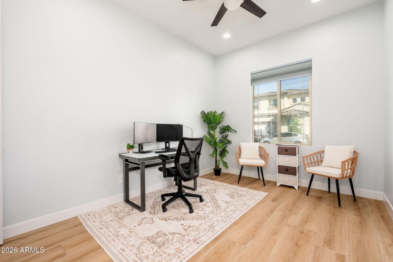 3413 E Crest Ln, 03-16 - 25