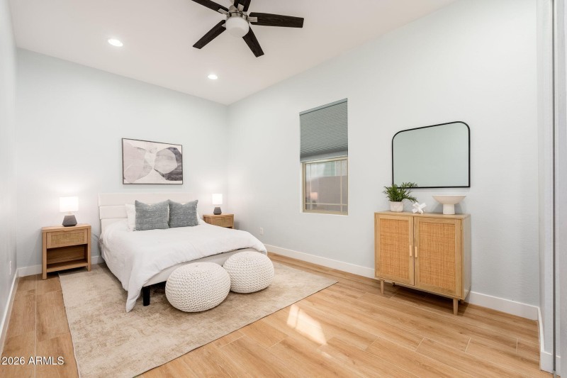 3413 E Crest Ln, 03-16 - 28