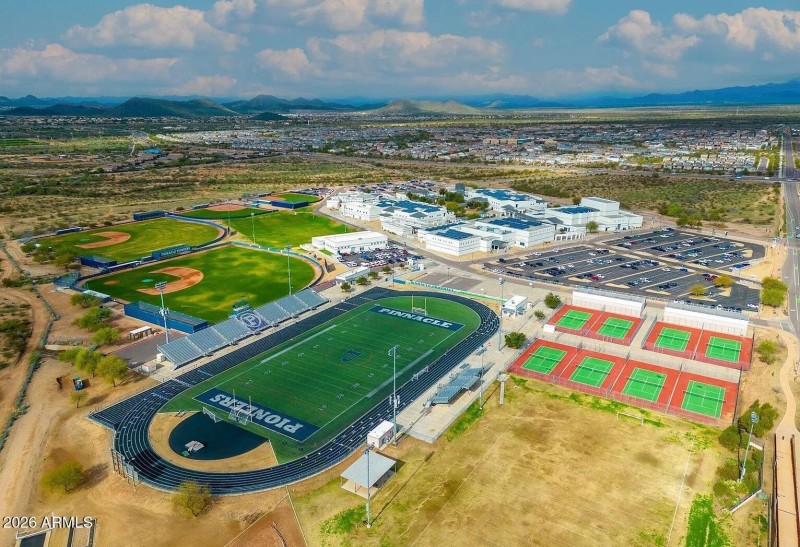 Copy of sky-pinnacle