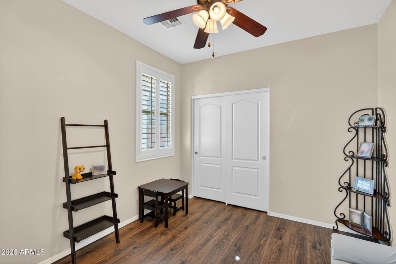 12-web-or-mls-010E Vermont