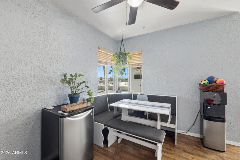 9-web-or-mls-9603-n-7th-ave