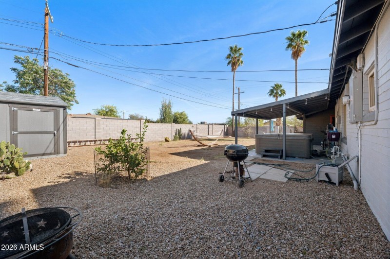 22-web-or-mls-9603-n-7th-ave