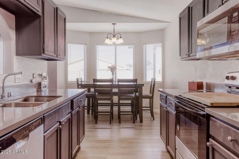 10202 N 87th Ave - Web Quality - 017 - 1