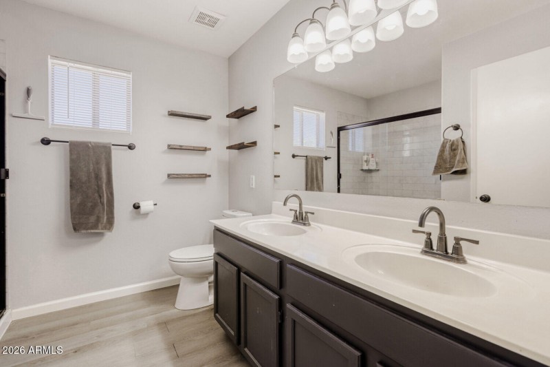 10202 N 87th Ave - Web Quality - 020 - 2