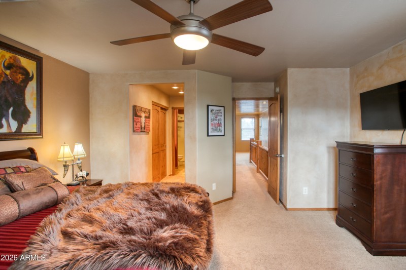 Upstairs Bedroom to Ensuite