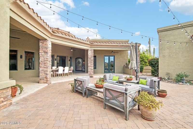 15-web-or-mls-E Canyon Ridge N Dr-S1603-