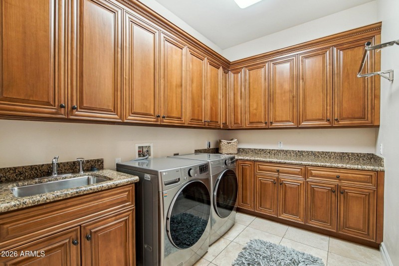 30-web-or-mls-E Canyon Ridge N Dr-S1603-