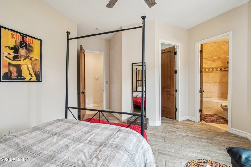 36-web-or-mls-E Canyon Ridge N Dr-S1603-