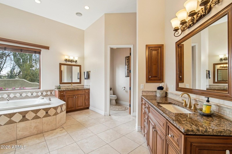 45-web-or-mls-E Canyon Ridge N Dr-S1603-