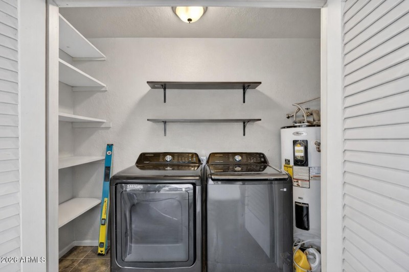 Laundry (Washer & Dryer Included)