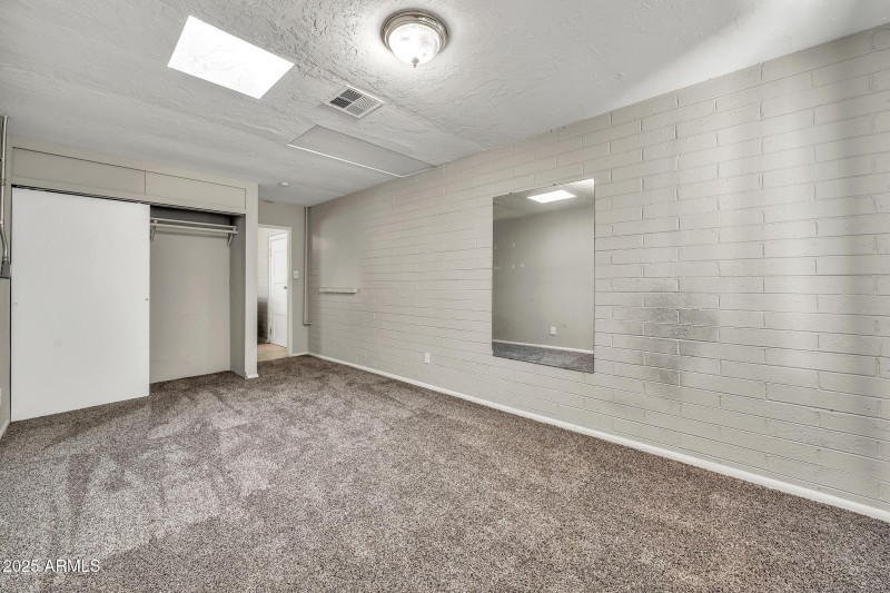 6101 N 31st Dr-19_(2048)