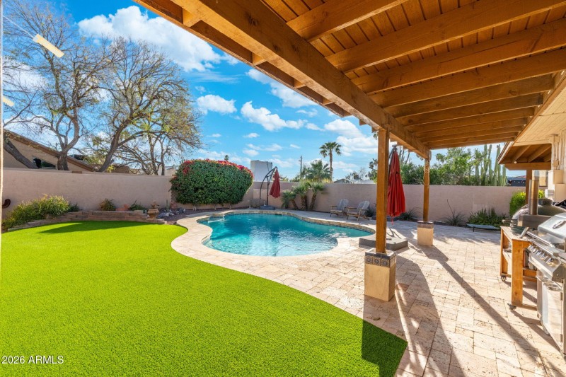 Huge Wrap around patio