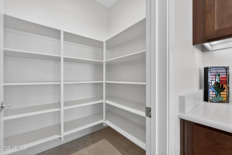 Walk-in Pantry
