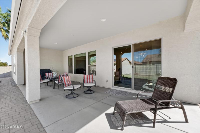 Lots of Outdoor Living