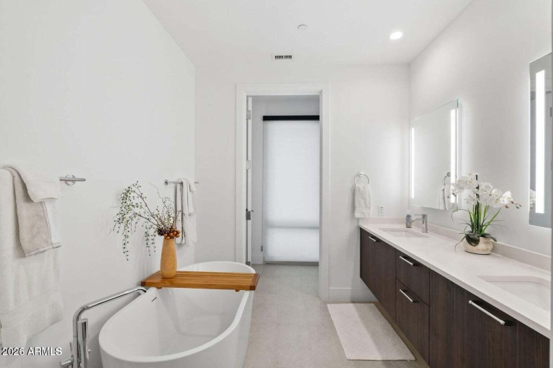 20260129222041924589000000-o