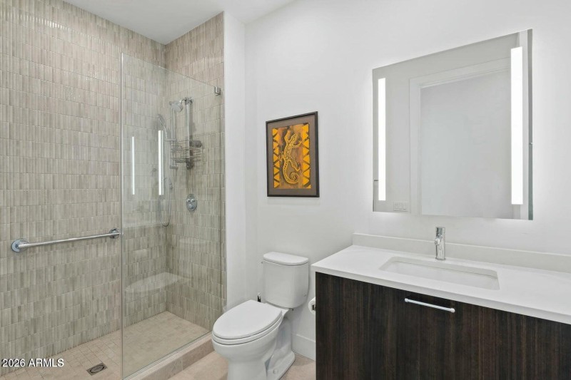 20260203233225302125000000-o