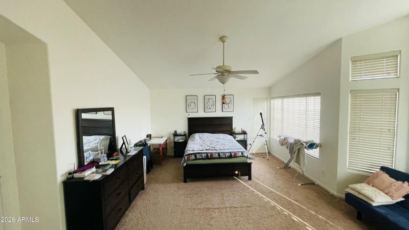 19A98108-8E16-4783-B69D-C57192C18577_1_2