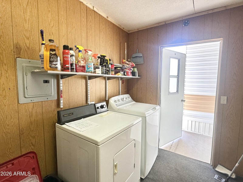 SHED ENTRY/GREAT FOR STORAGE